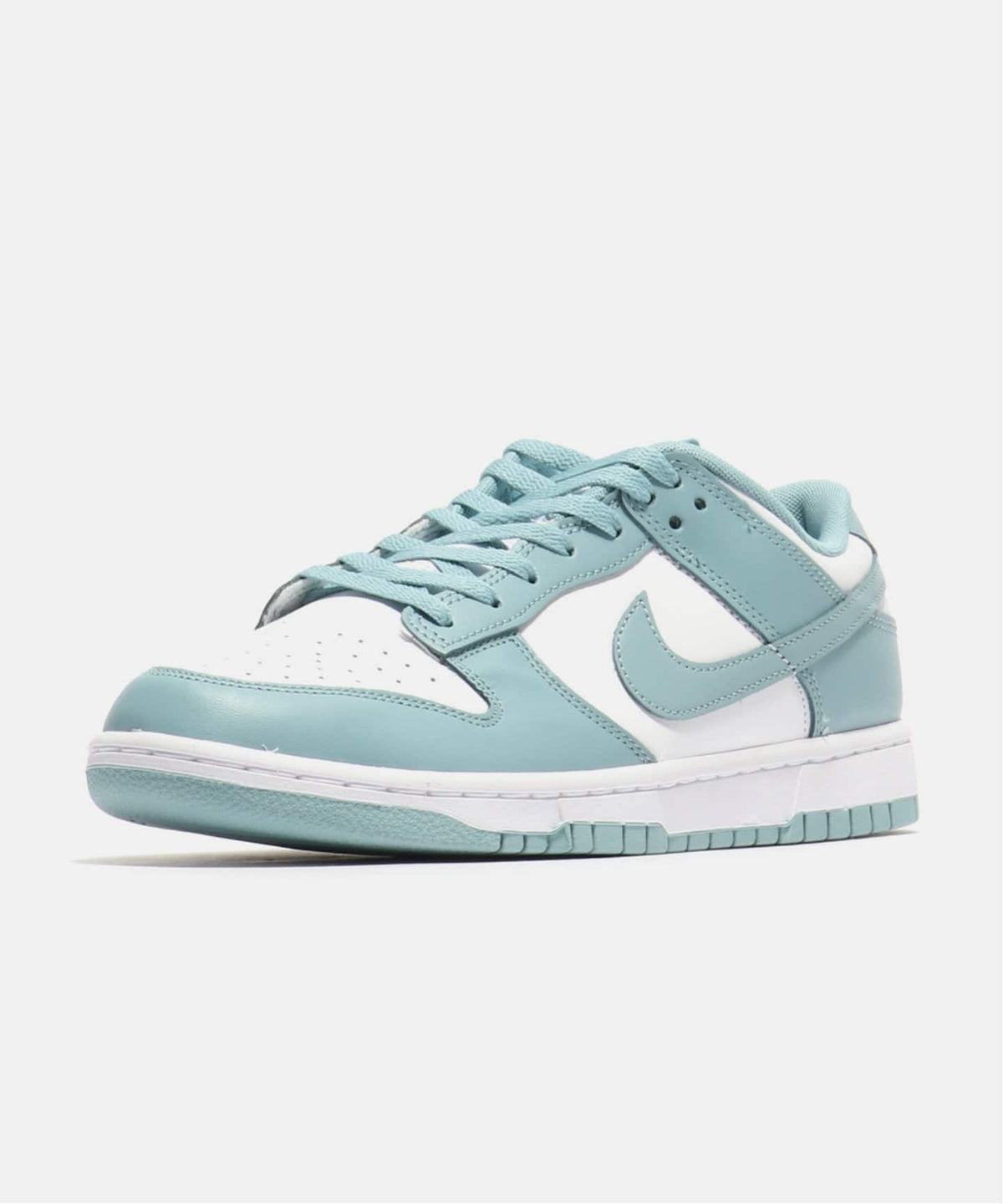 NIKE DUNK LOW RETRO BTTYS DV0833-106