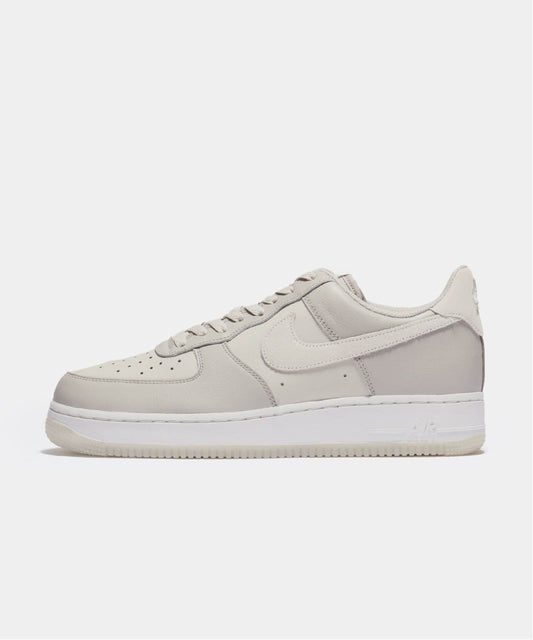 NIKE AIR FORCE 1 07 LV8 FN5832-001