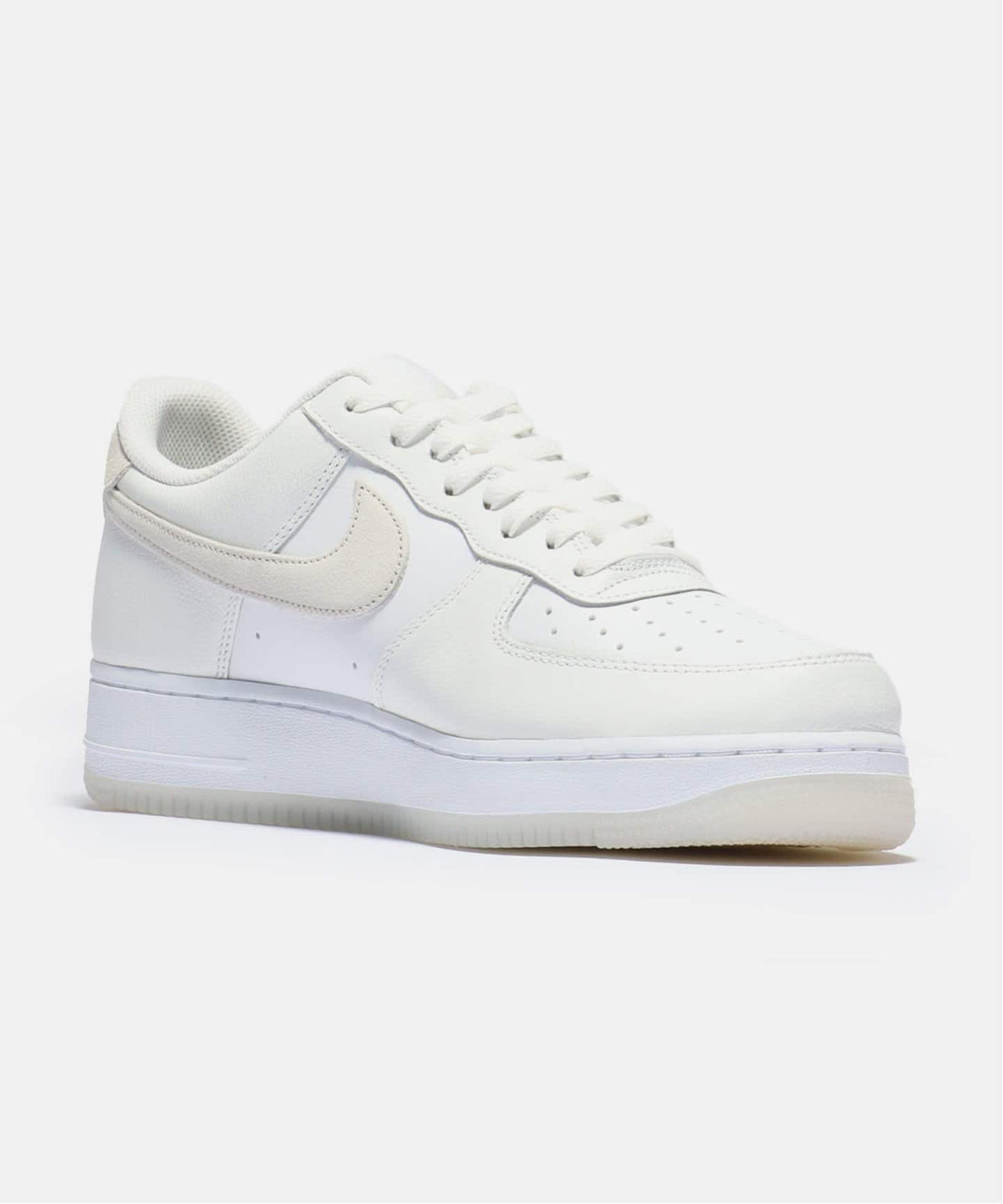 NIKE AIR FORCE 1 07 LV8 FN5832-100