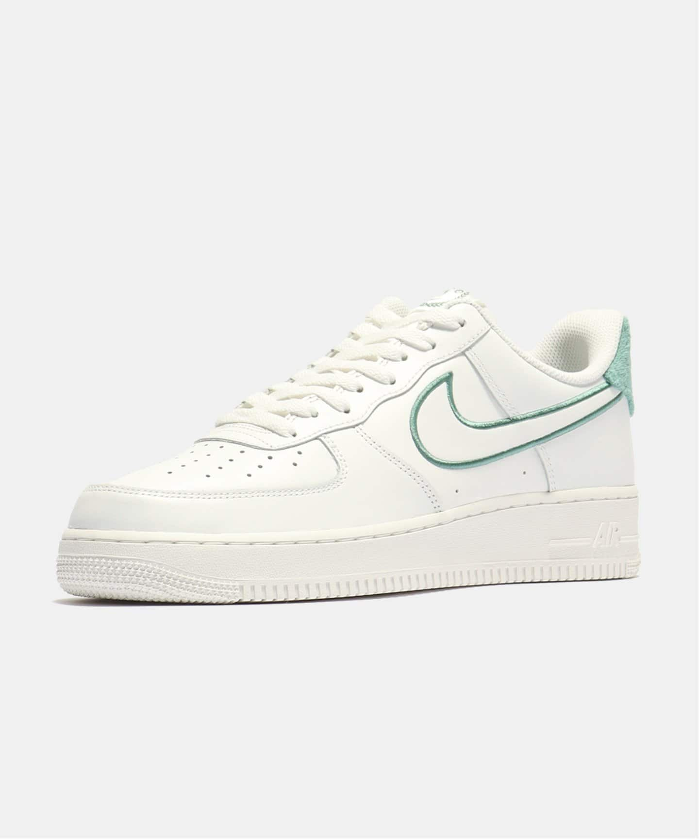 NIKE AIR FORCE 1 07 LV8 FN8349-100