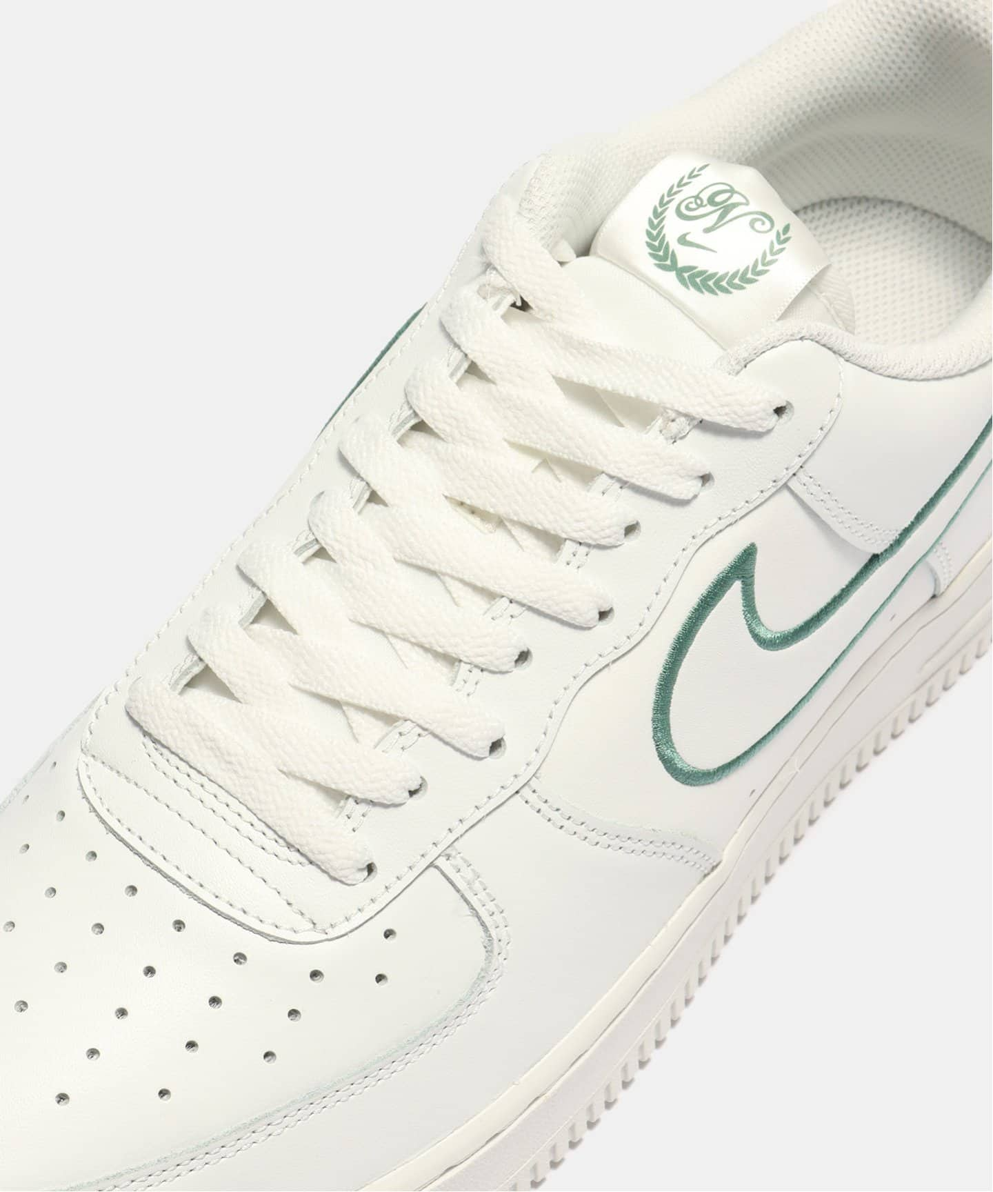 NIKE AIR FORCE 1 07 LV8 FN8349-100