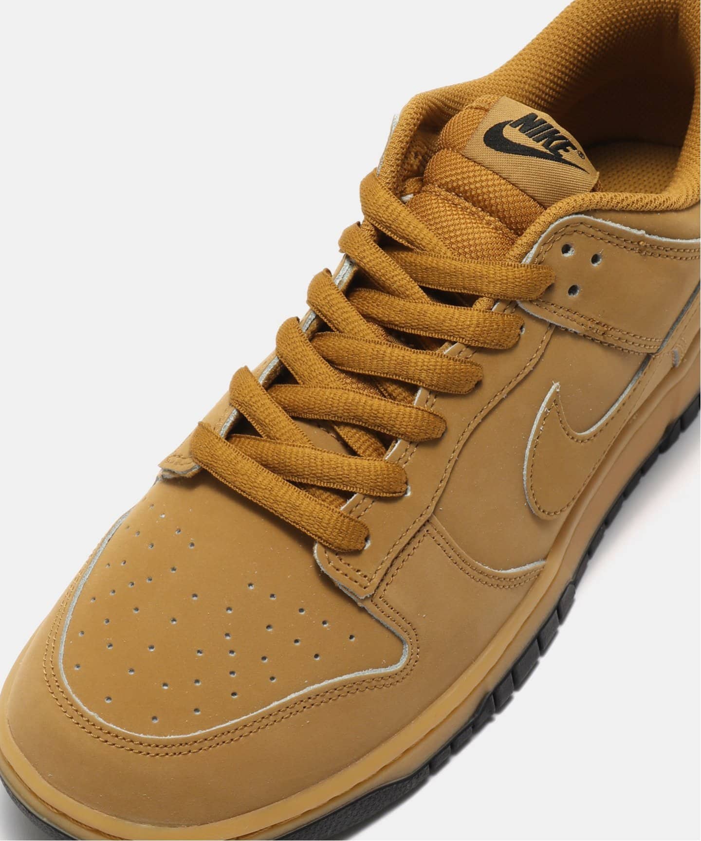 NIKE DUNK LOW RETRO SE HQ1932-700