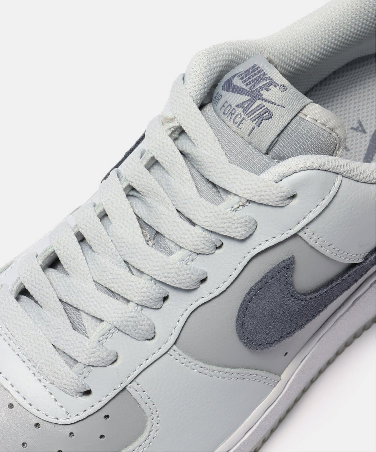 【NIKE / ナイキ】AIR FORCE 1 07 LV8 FJ4170-001