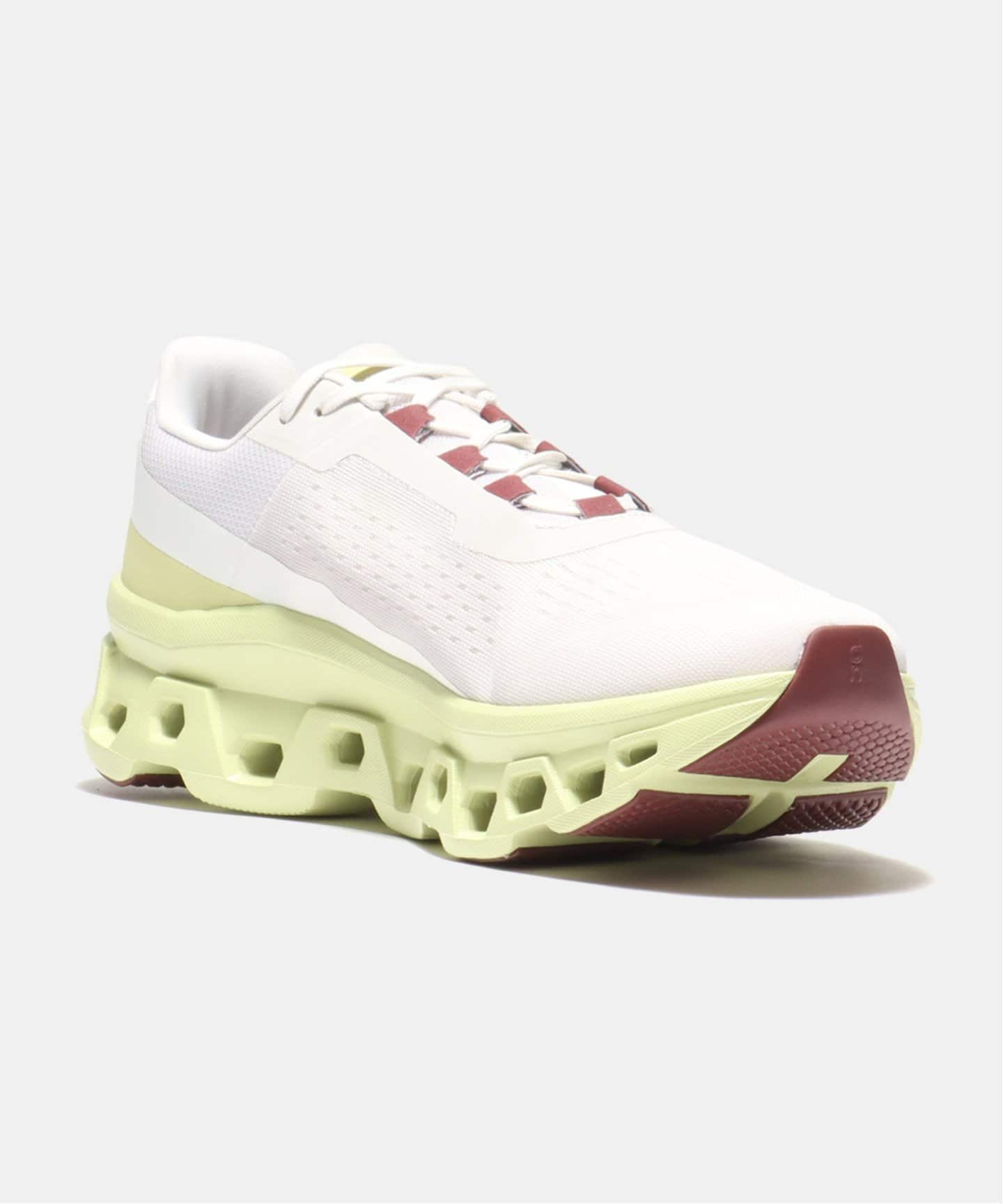 On Cloudmonster 61.97786 MENS