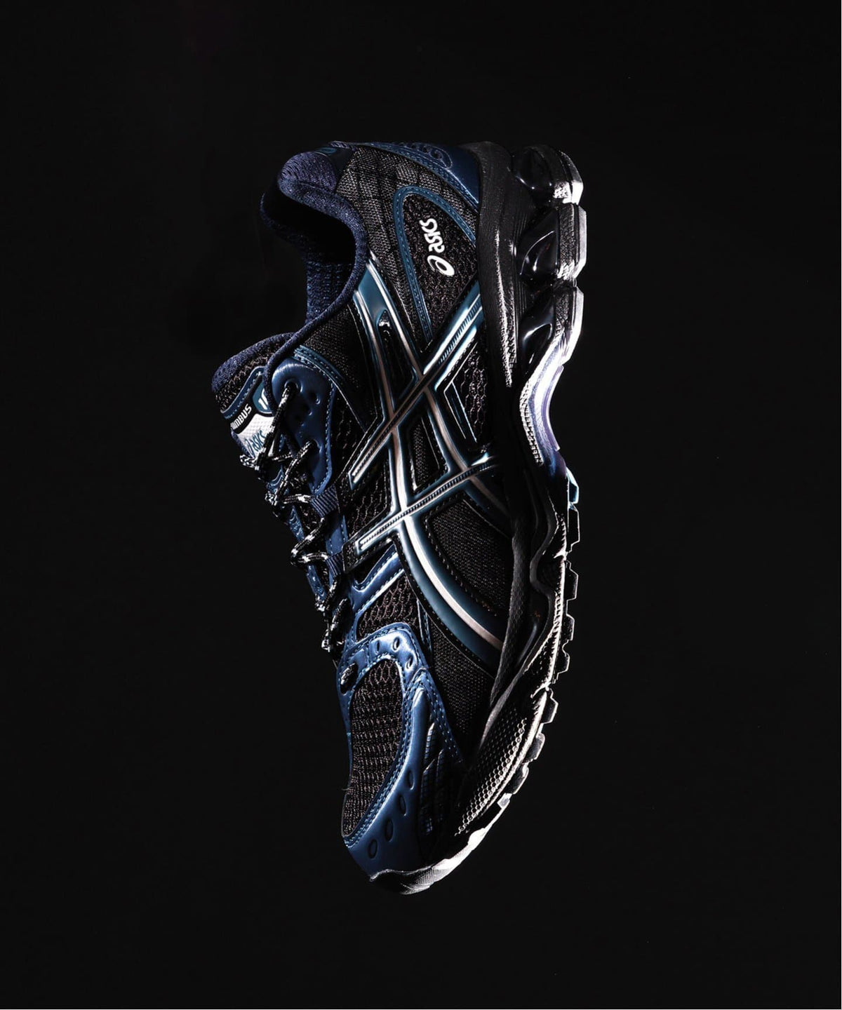 【日本国内限定カラー】ASICS GEL-NIMBUS 10.1 1203A543.002