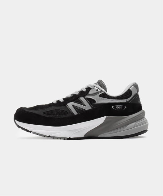 New Balance W990BK6