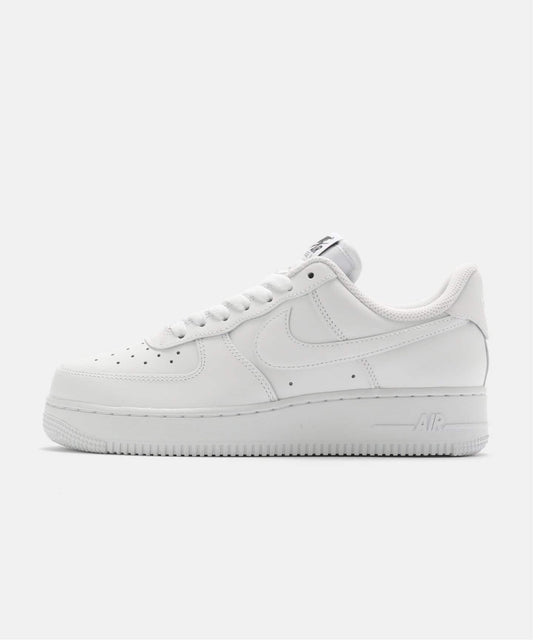NIKE W AIR FORCE 1 07 FLYEASE DX5883-100