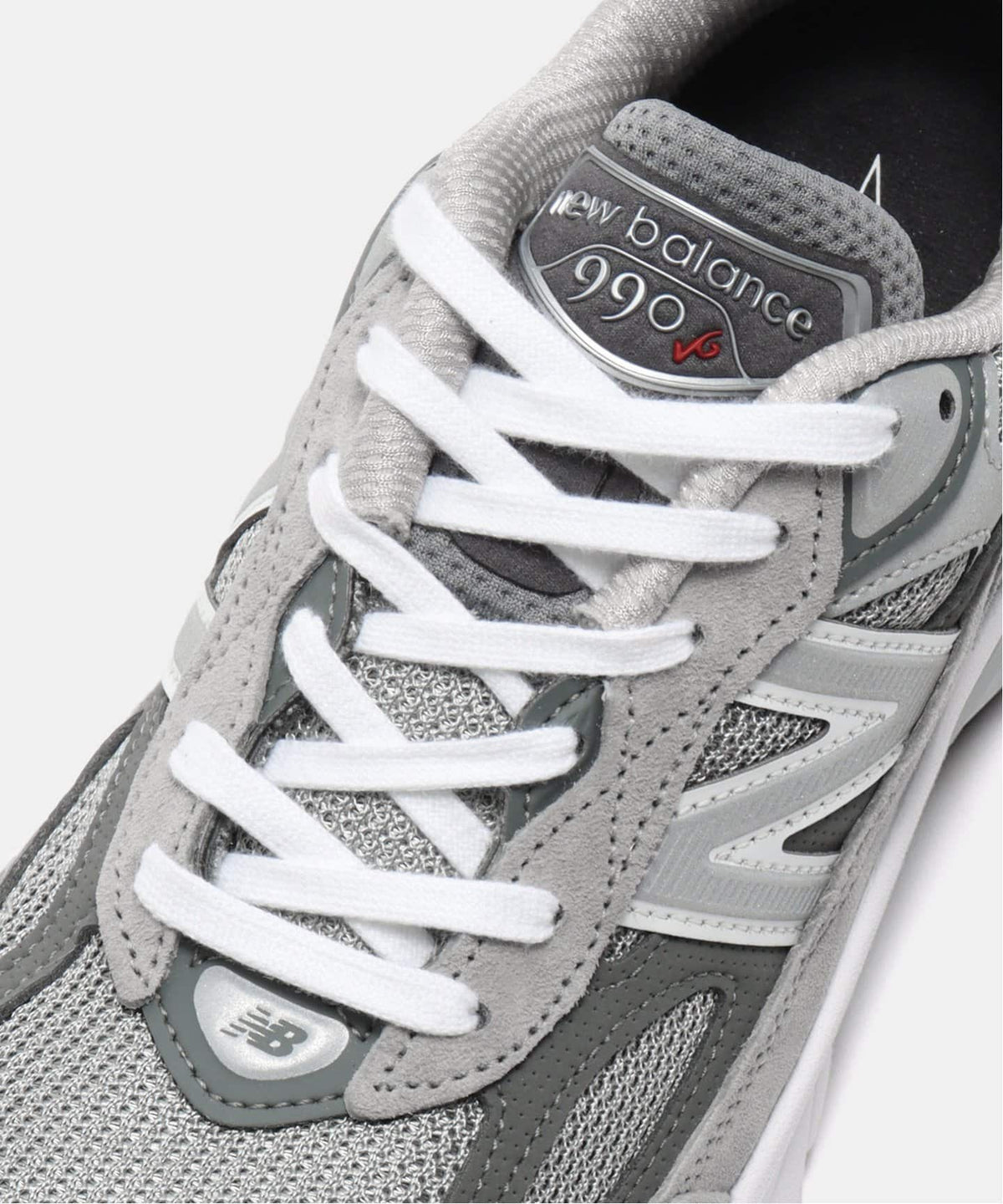 New Balance W990GL6