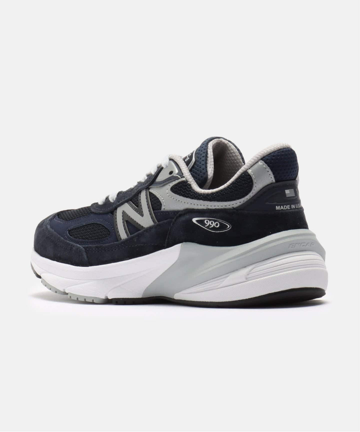 New Balance W990NV6