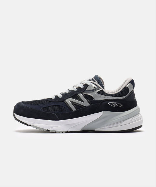 New Balance W990NV6