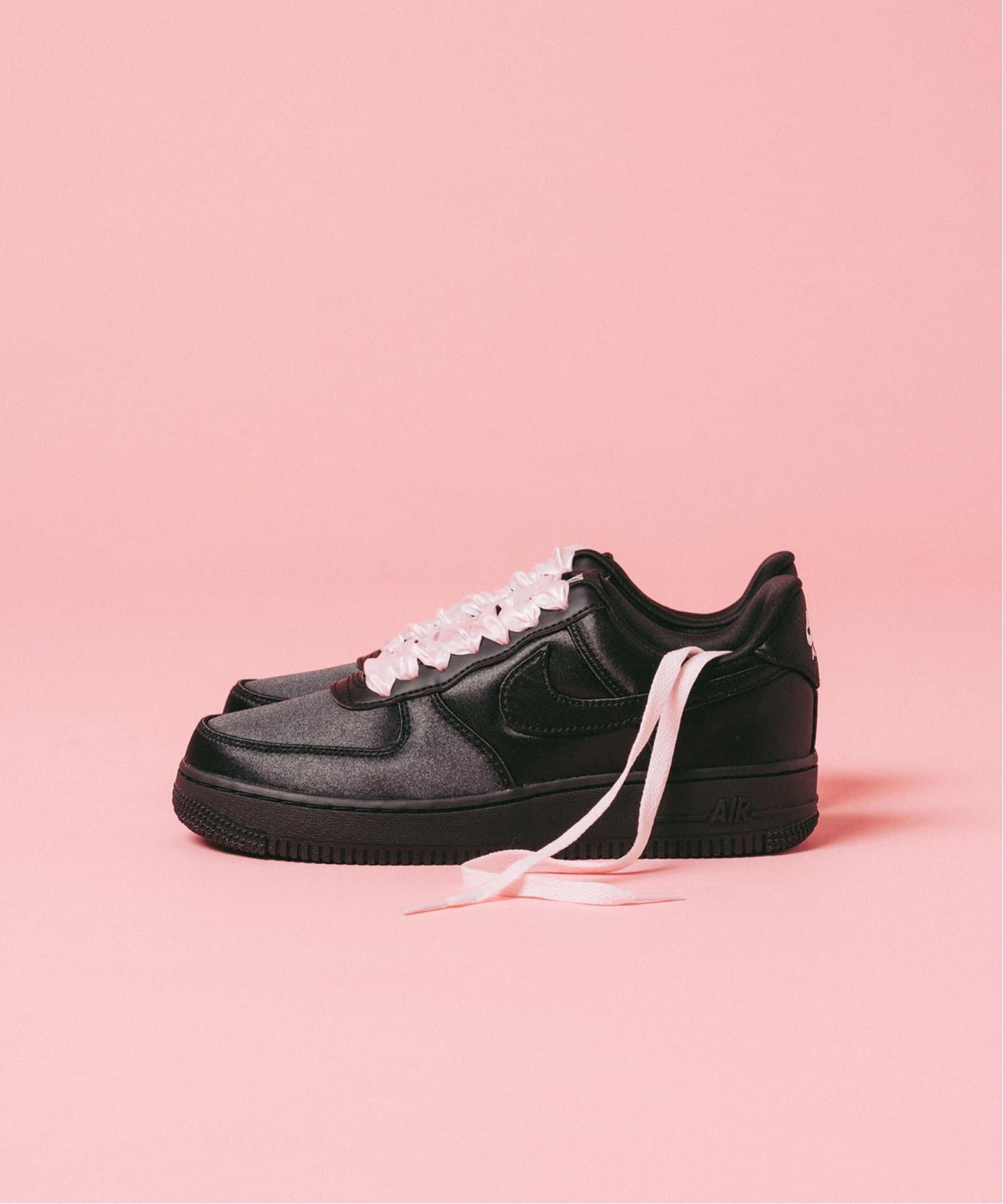 NIKE W AIR FORCE 1 07 LV8 TRK3 IH2034-010