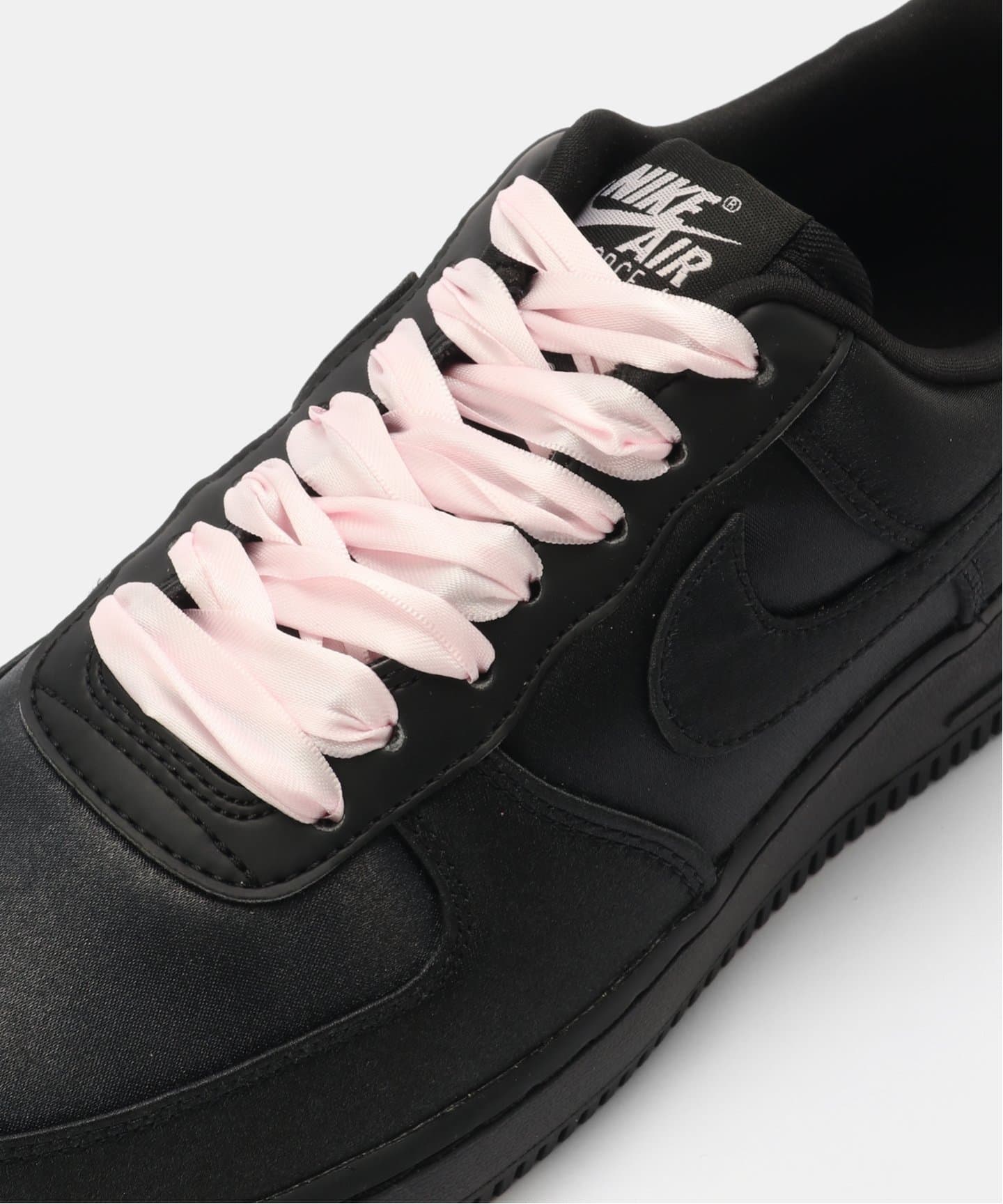NIKE W AIR FORCE 1 07 LV8 TRK3 IH2034-010