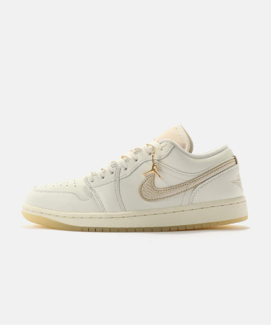 JORDAN BRAND WMNS AIR JORDAN 1 LOW SE HV5157-100