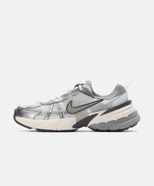 NIKE WMNS V2K RUN FD0736-003