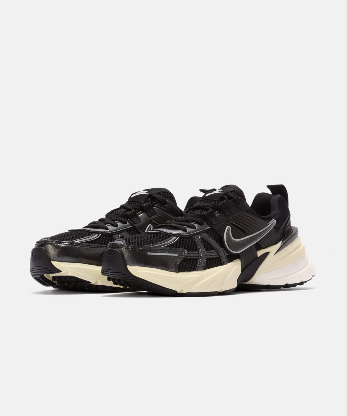 NIKE WMNS V2K RUN FD0736-012