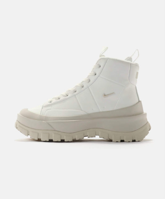 NIKE WMNS BLAZER ROAM MID FQ9065-100