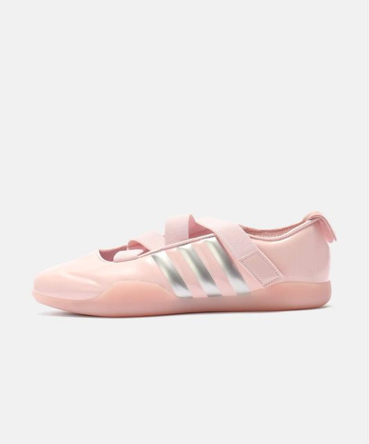 adidas originals TAEKWONDO by Caroline Hu × Edison Chen JR6485