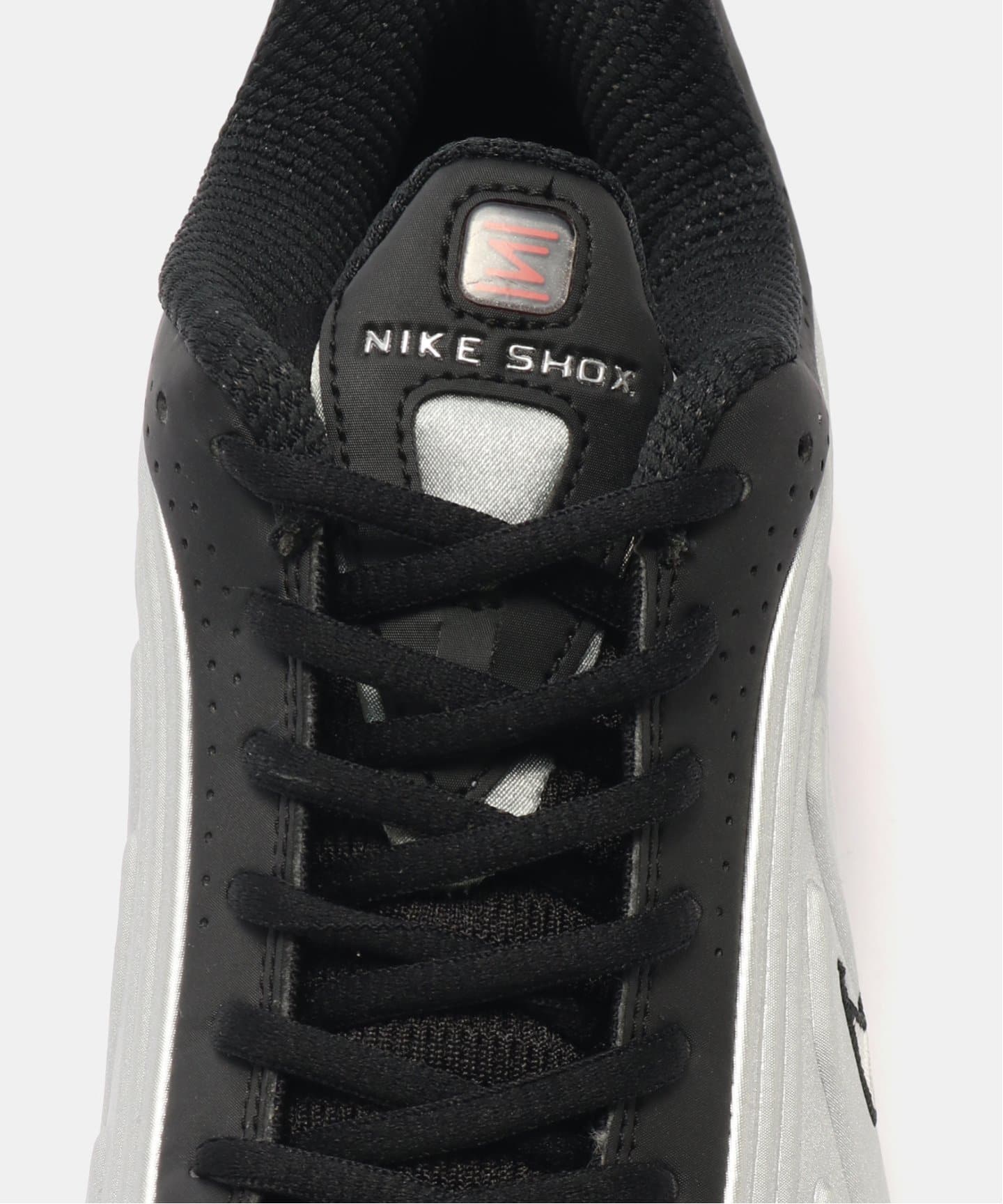 NIKE W SHOX R4 AR3565-011