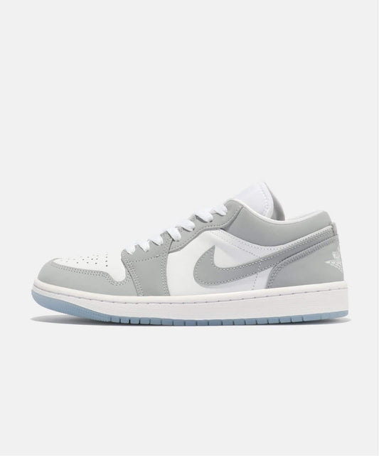 JORDAN BRAND WMNS AIR JORDAN 1 LOW DC0774-105