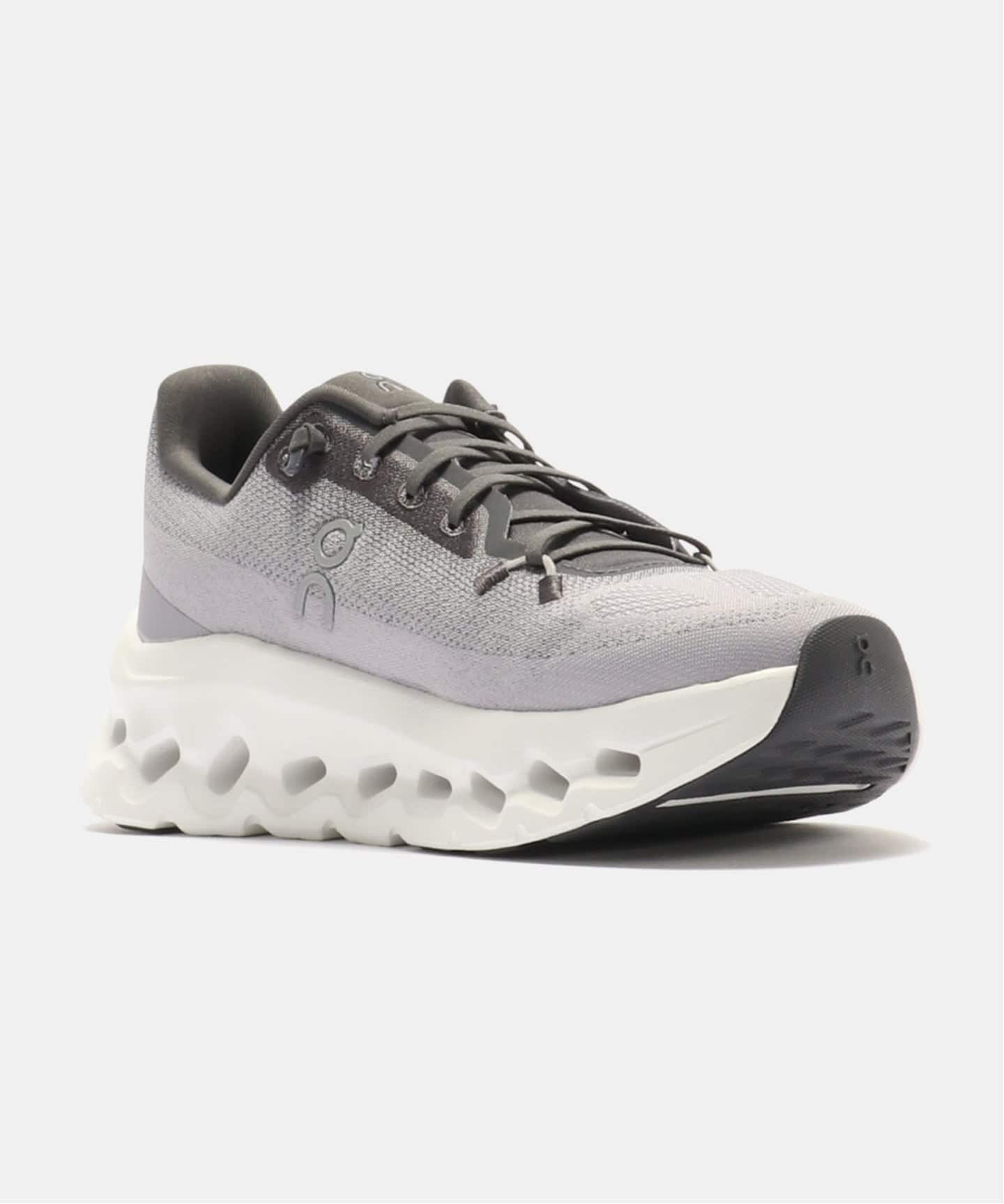 ON Cloudtilt 3WE10053703