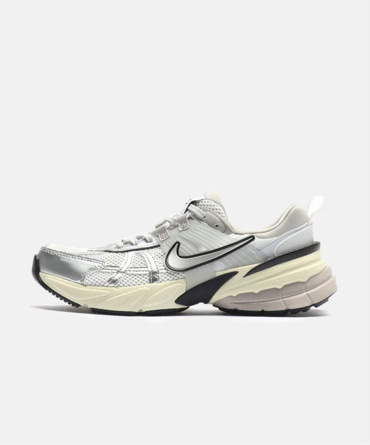 NIKE W V2K RUN FD0736-100