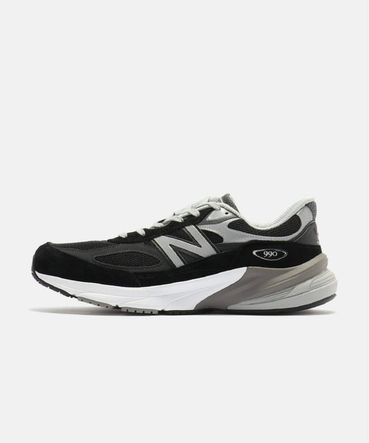 New Balance M990BK6