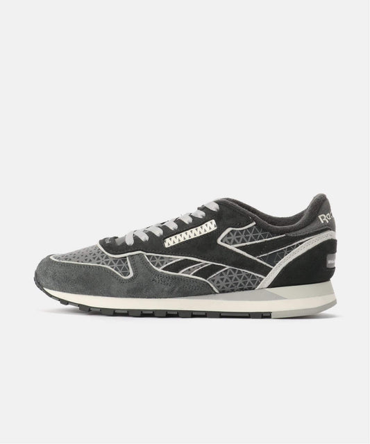 WHITE MOUNTAINEERING × Reebok CLASSIC LEATHER 100233213