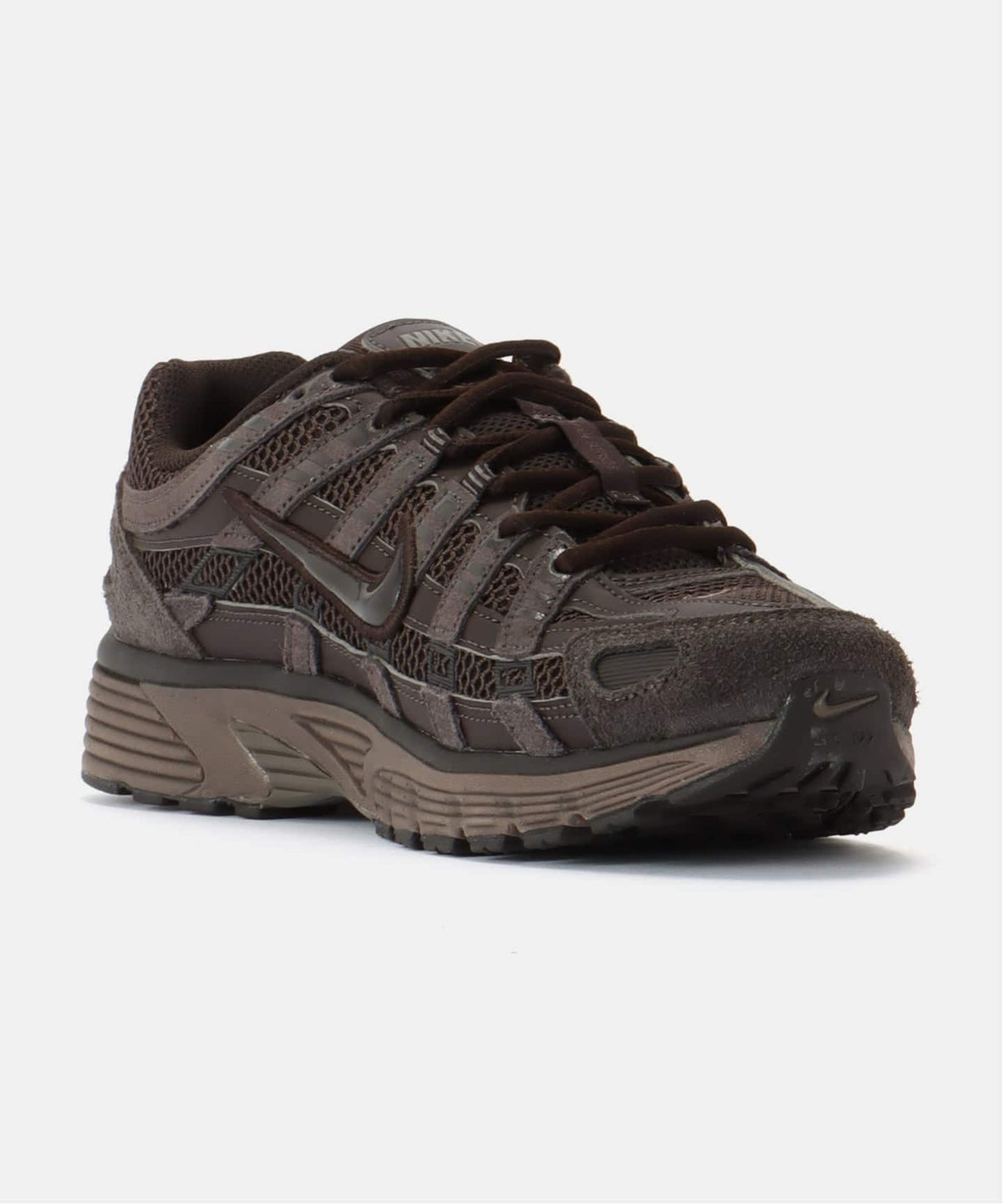 NIKE P-6000 SE HF0015-204