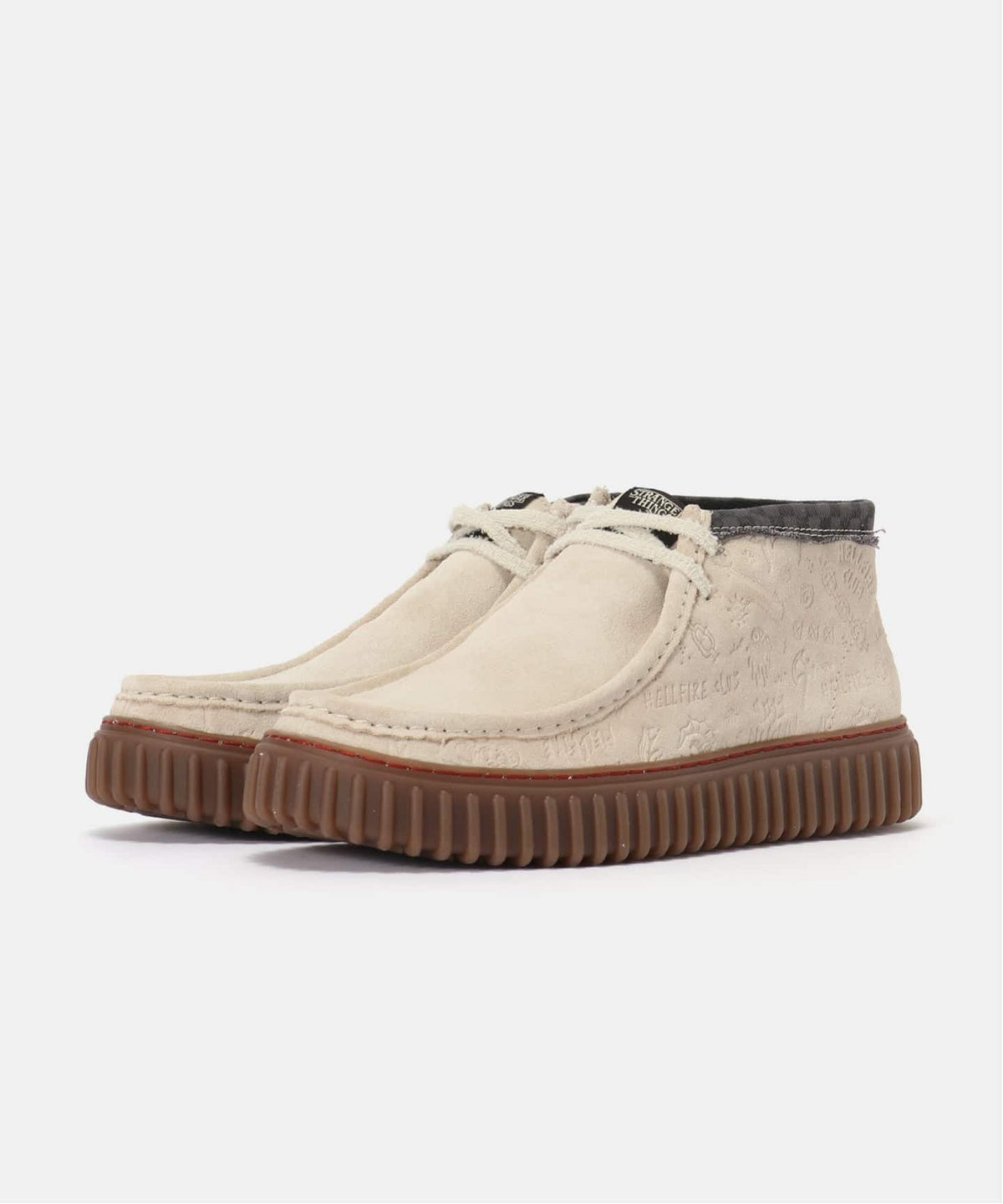 Clarks × STRANGER THINGS Torhill Hi ST 26183432