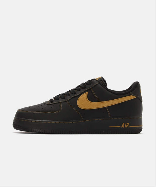 NIKE AIR FORCE 1 07 LV8 ESS+ HQ2037-003