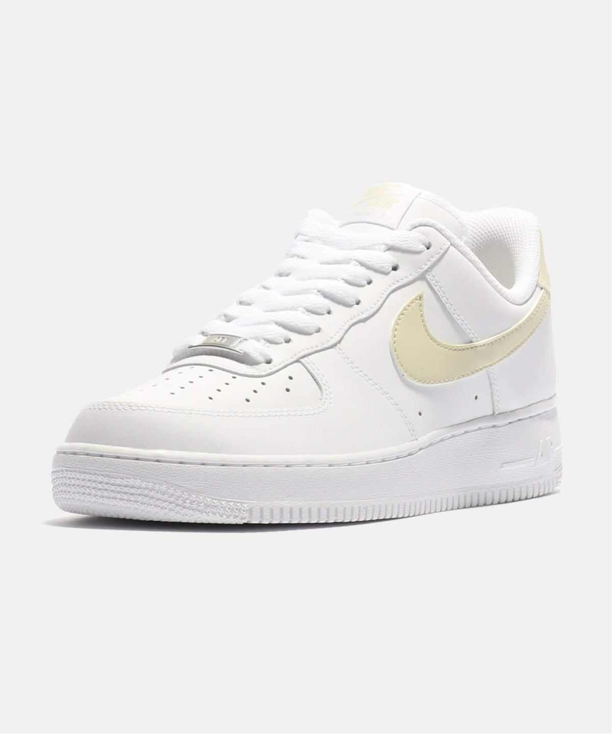 NIKE AIR FORCE 1 07 ESS FJ4146-111