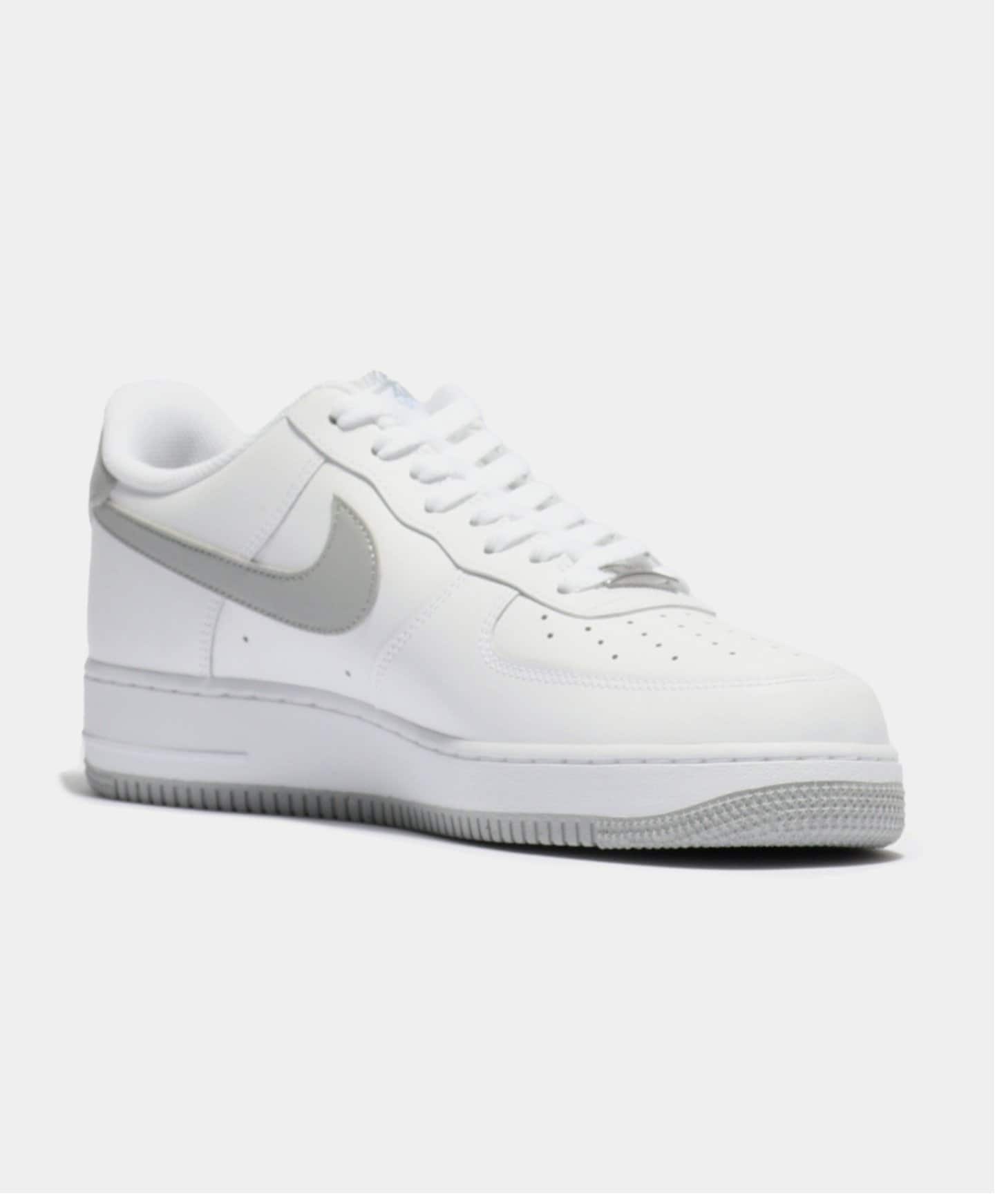 NIKE AIR FORCE 1 07 ESS FJ4146-100