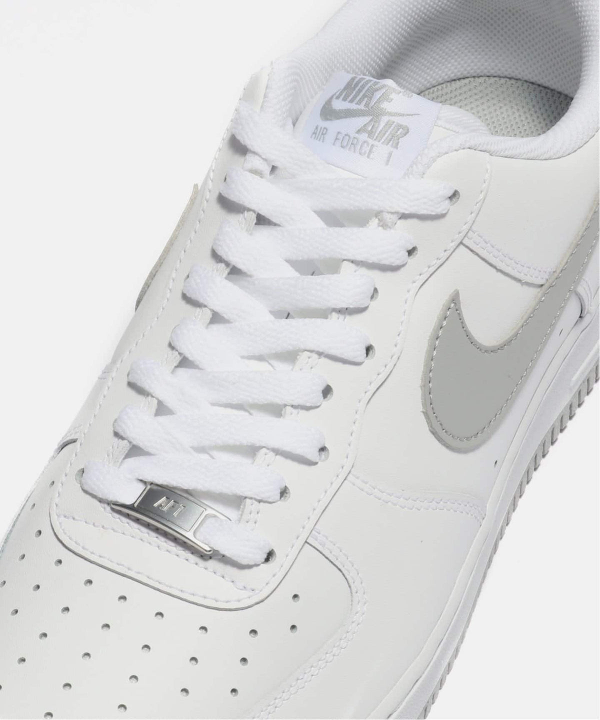 NIKE AIR FORCE 1 07 ESS FJ4146-100