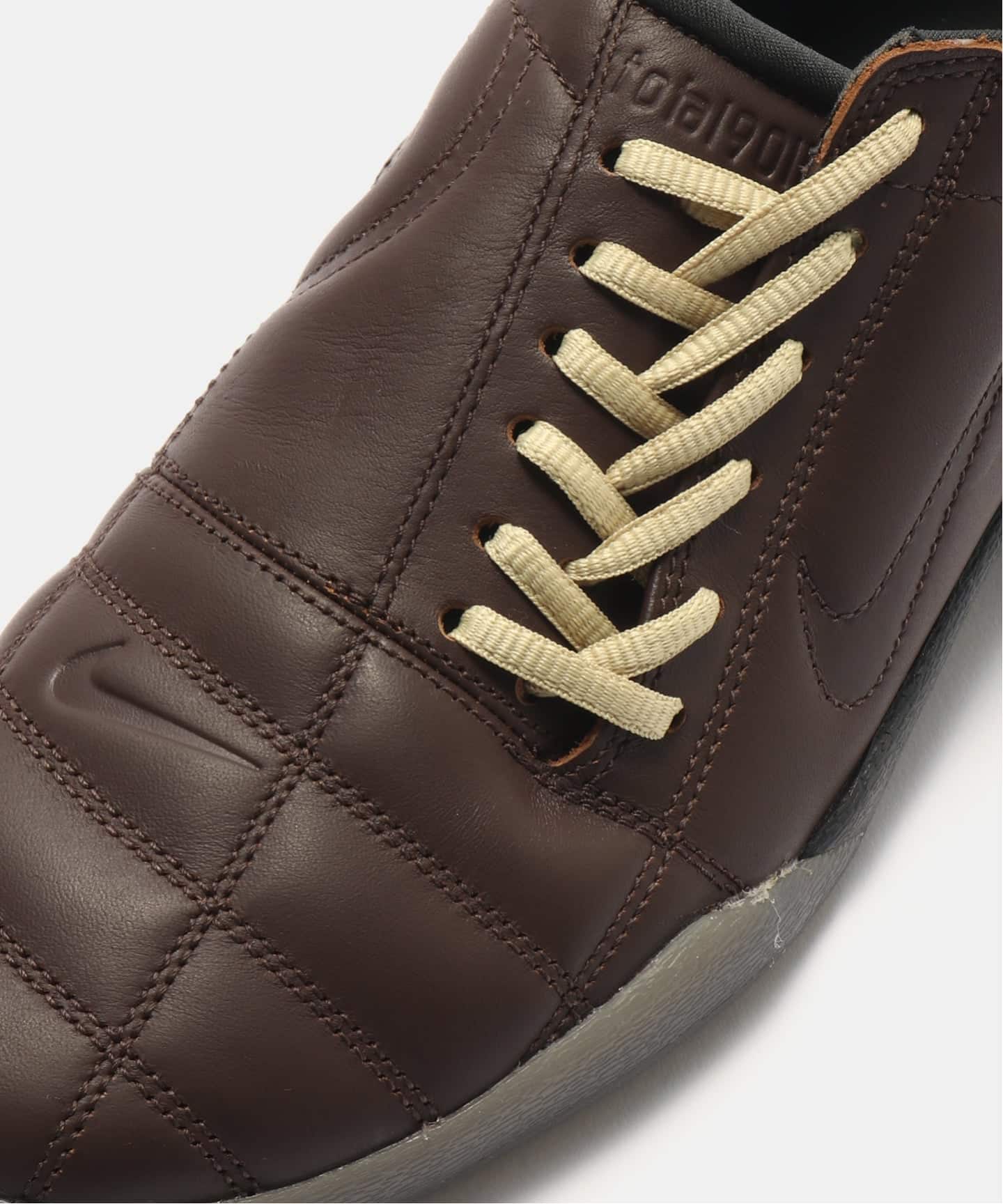 NIKE WMNS TOTAL 90 SE IM8053-237