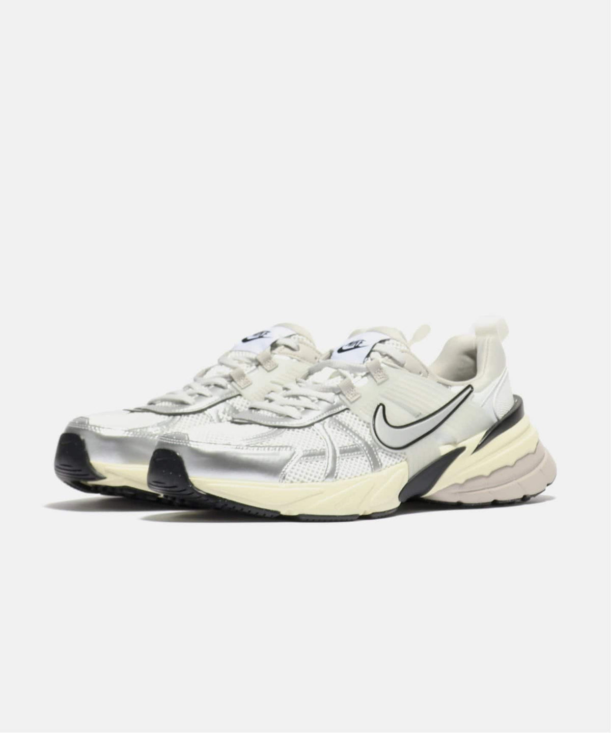 NIKE V2K RUN HJ4497-100