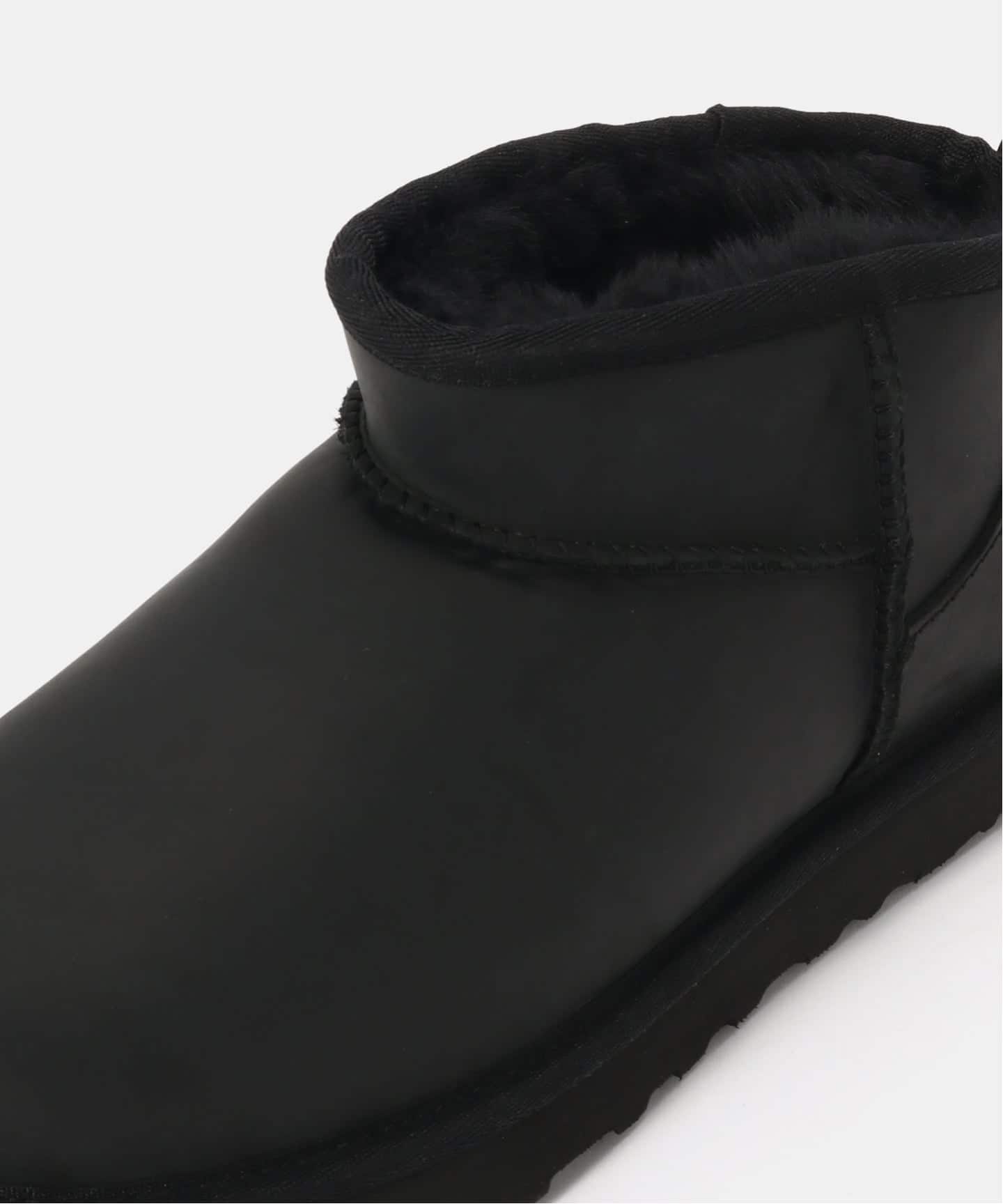UGG W Classic Ultra Mini LTHR 1174210-BLAK