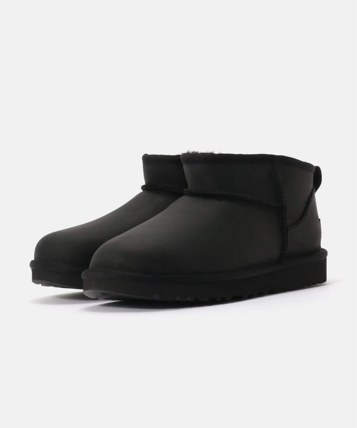 UGG W Classic Ultra Mini LTHR 1174210-BLAK