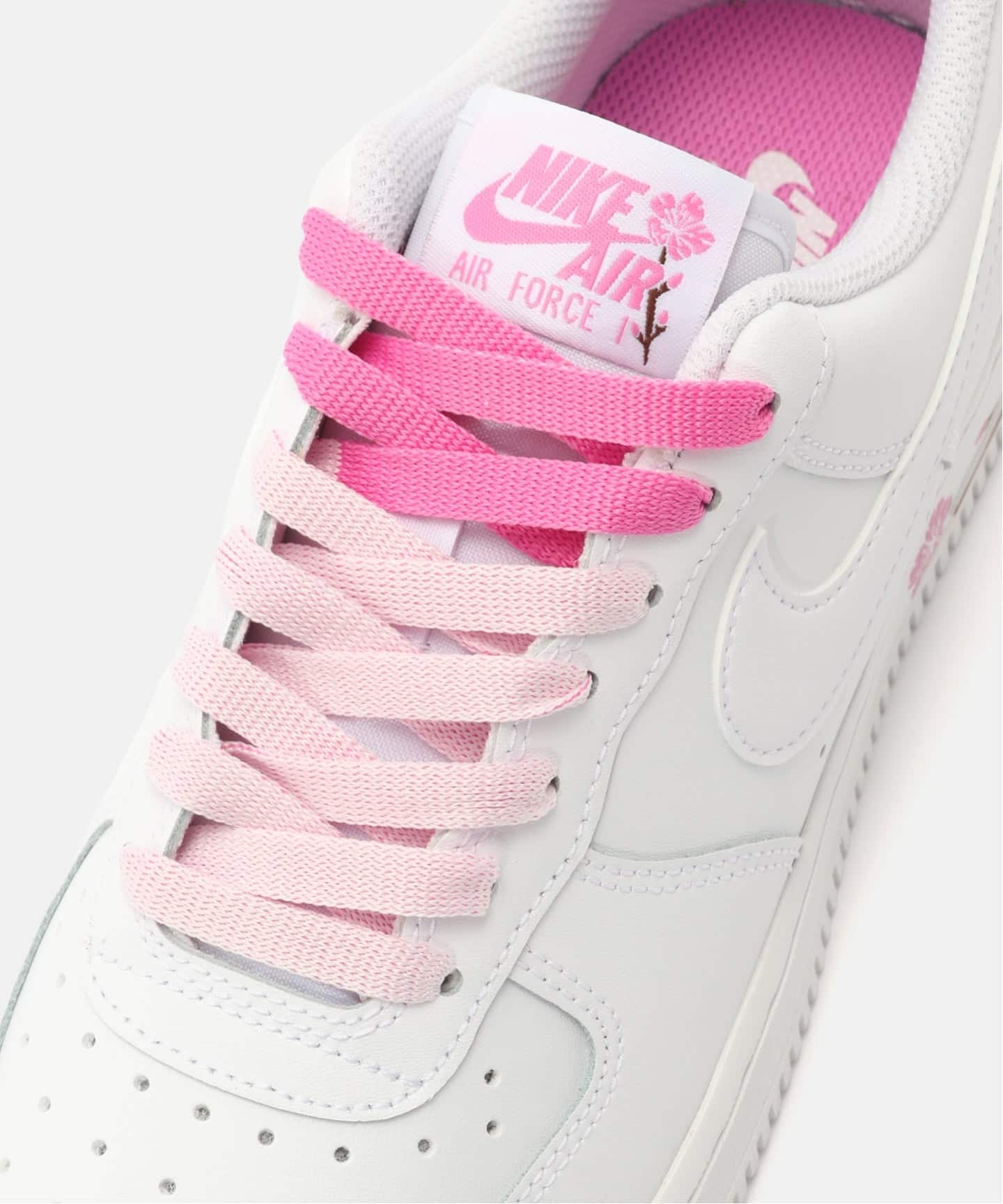 NIKE WMNS AIR FORCE 1 '07 SE IF0498-102