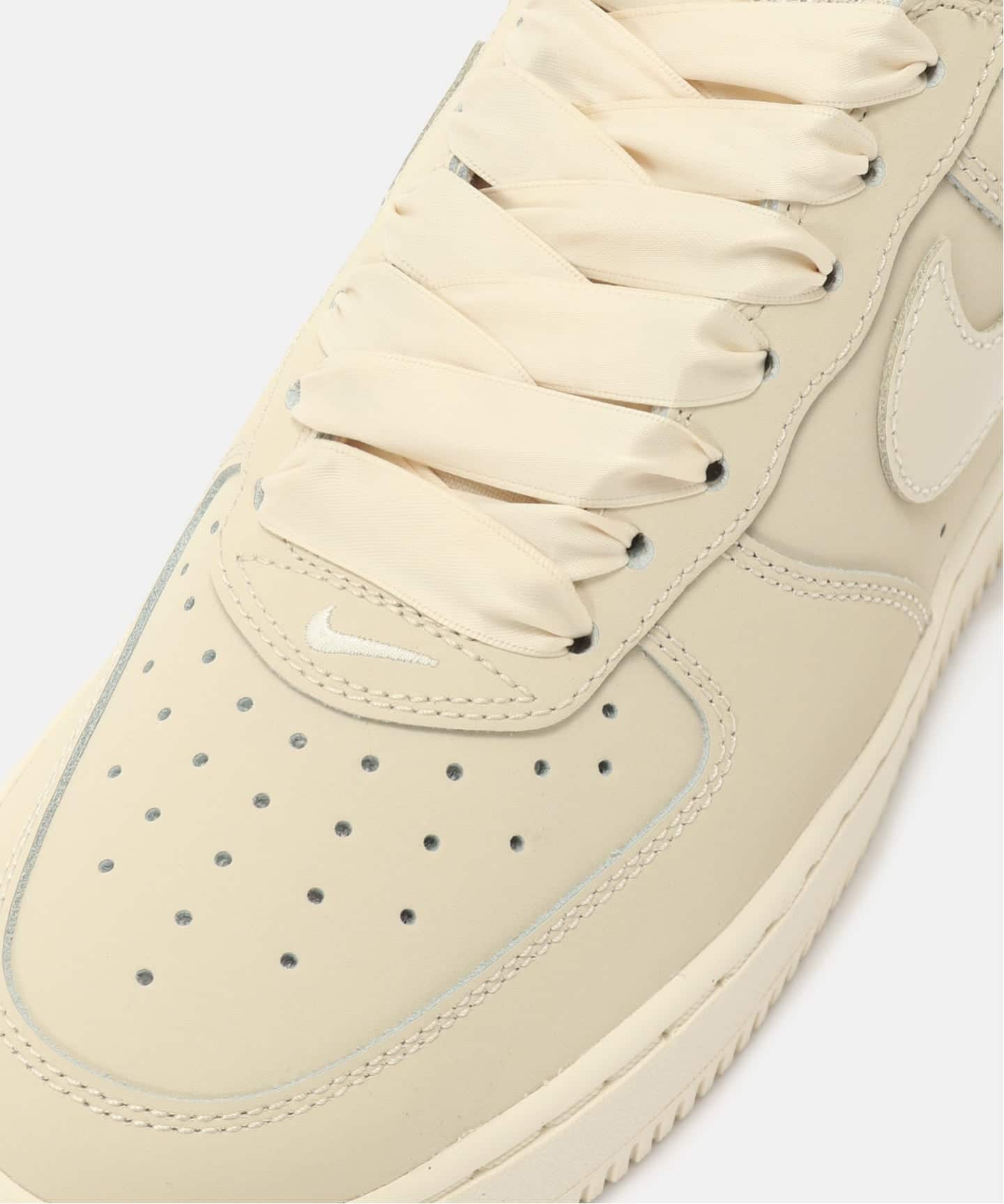 NIKE W AIR FORCE 1 RETRO PRM IR0871-100
