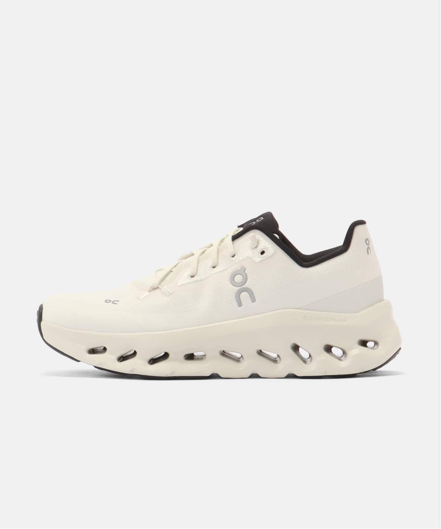 On Cloudtil 3WE10052531