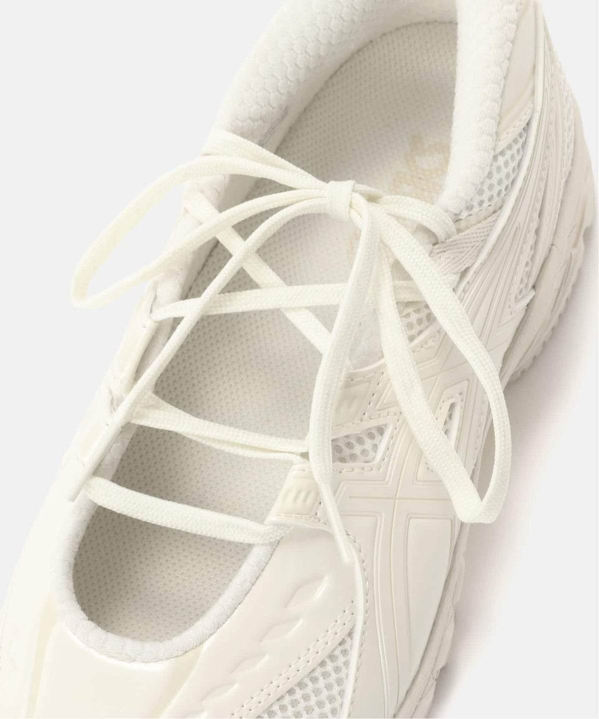 ASICS GEL-DS TRAINER SP 1203B057.100