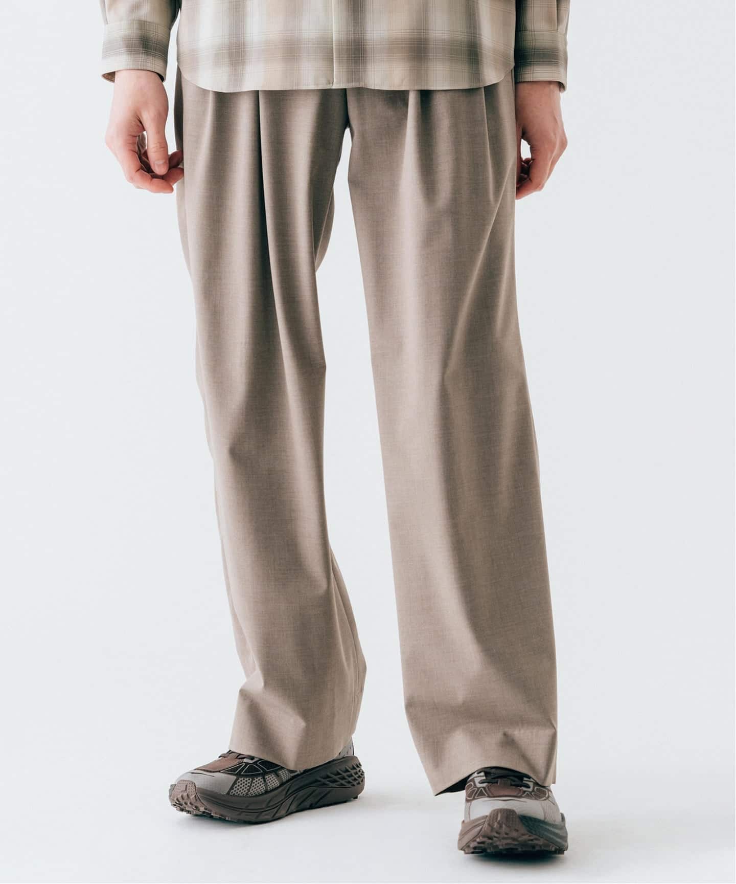 【日本国内限定カラー】HOKA STEALTH/TECH SPEEDGOAT 2 1171910-WNTC