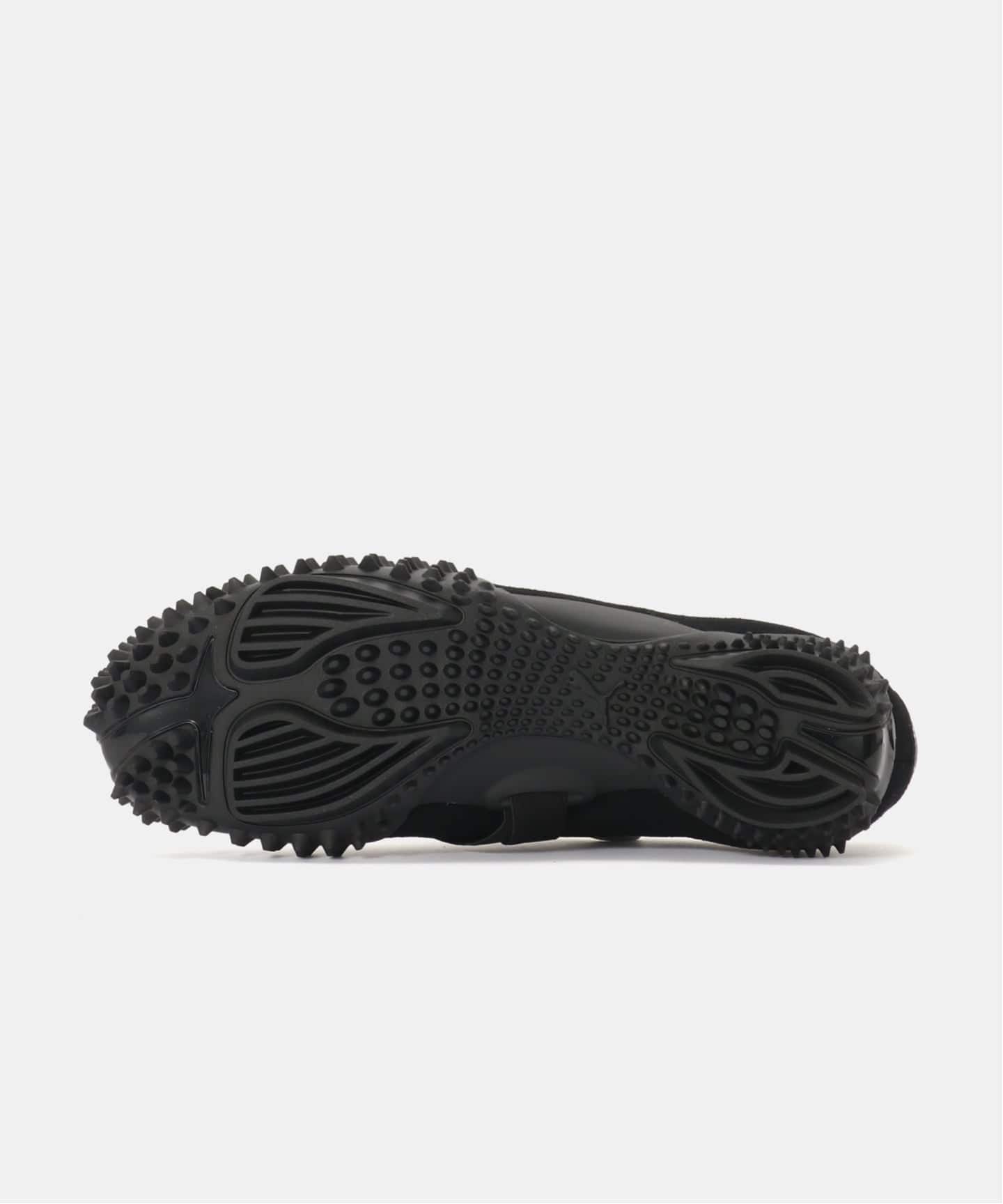 PUMA MOSTRO ICONS 406224-01