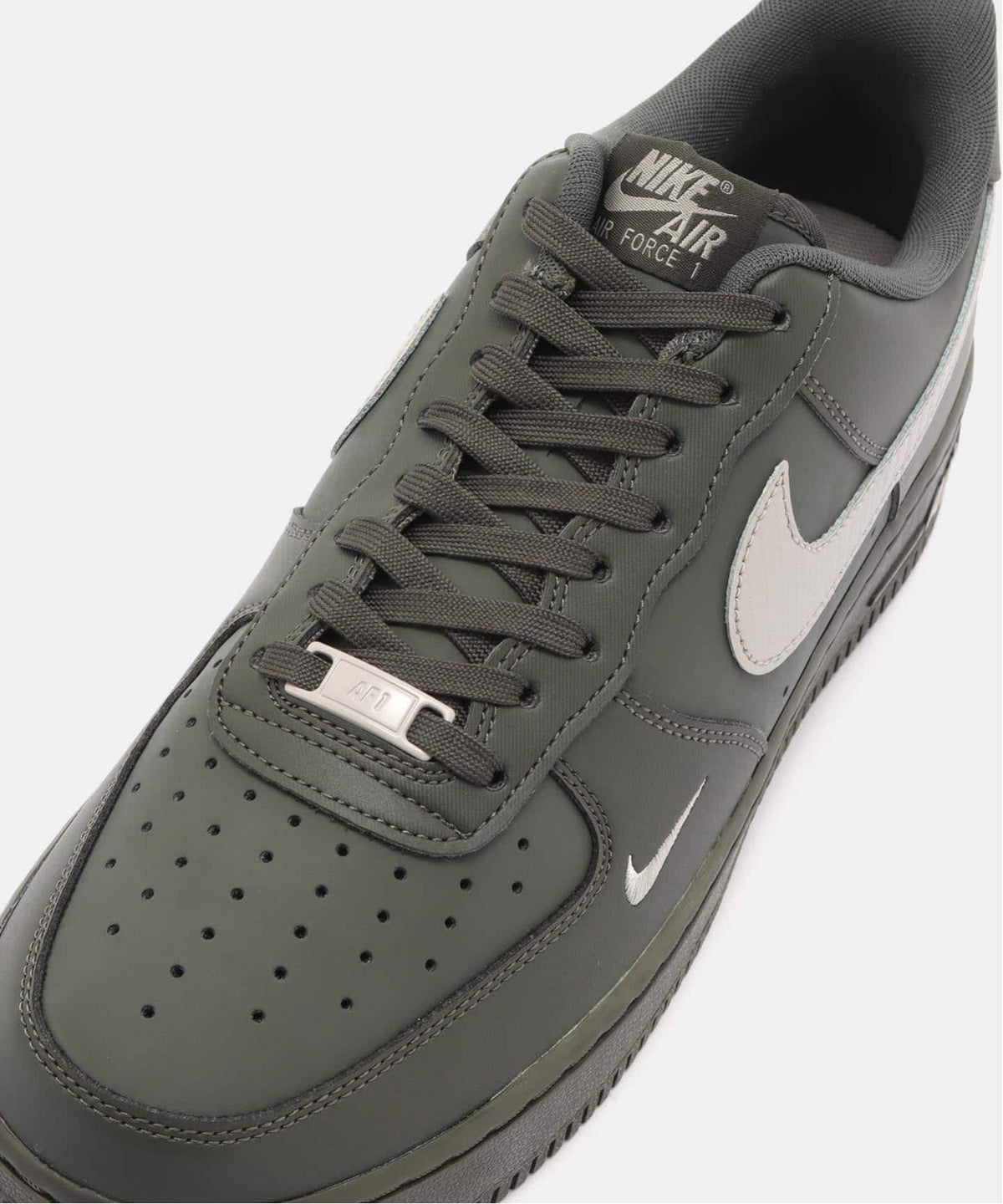 NIKE AIR FORCE 1 '07 IV5732-001