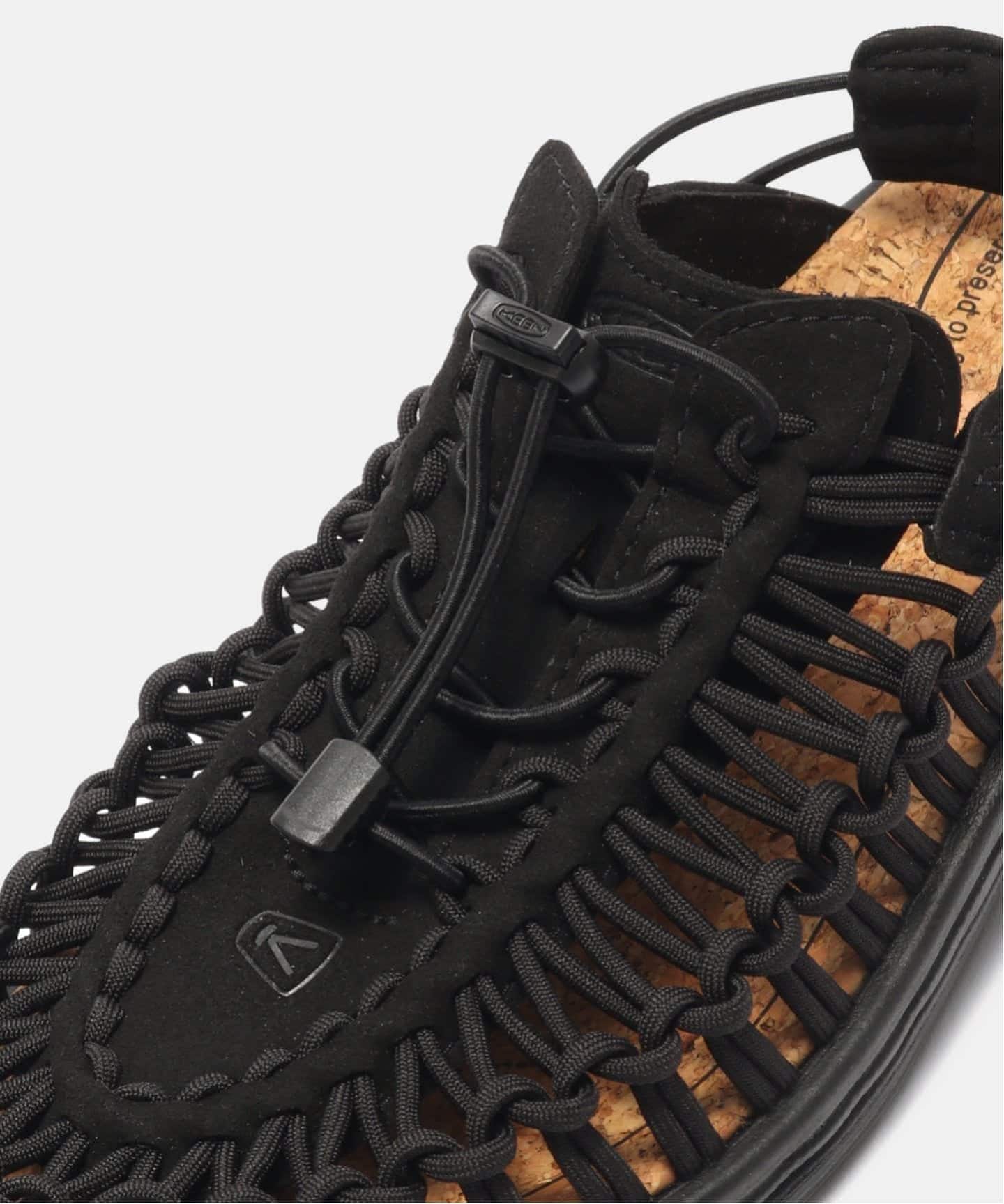 《予約》KEEN UNEEK II CONVERTIBLE 1030680