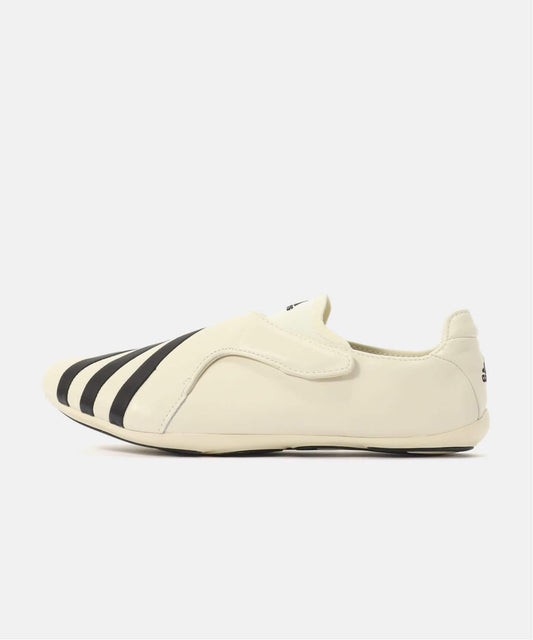 adidas Originals VIRGINIA VARIO FLAT EARTHER by Pharrell KI7668