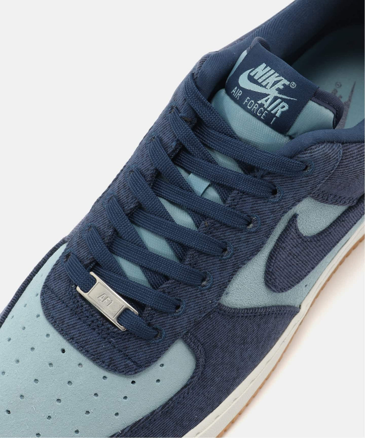 NIKE AIR FORCE 1 '07 LV8 DENIM IR0951-400