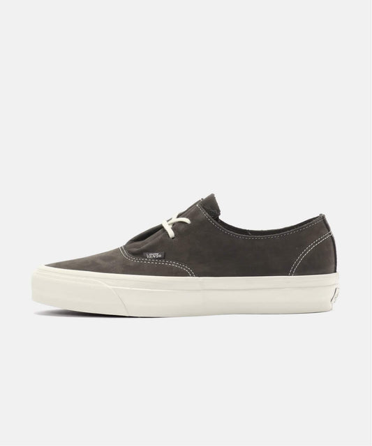 VANS PREMIUM Authentic Ease VN000ECPEMV