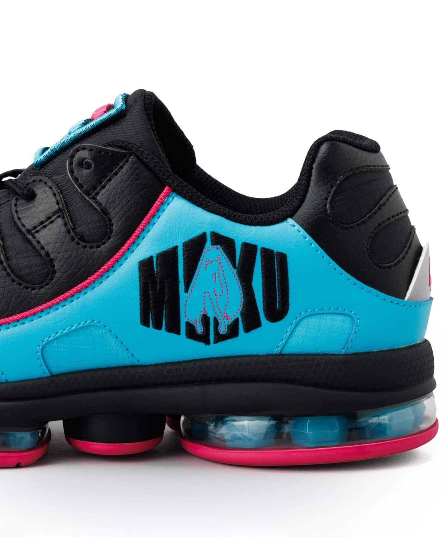 《予約》FILA SILVA TRAINER × MIKU 108470-001